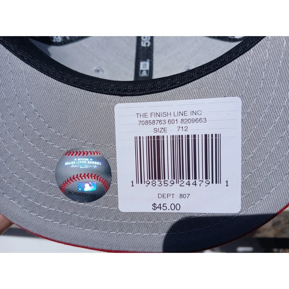 New Era New York Yankees Gray Red Dominican Republic Flag 59Fifty Fitted Hat Cap